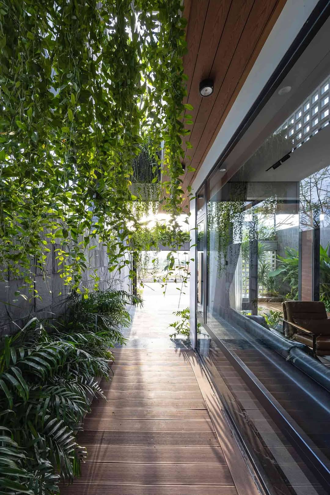 Biệt thự 3 tầng hiện đại - 14